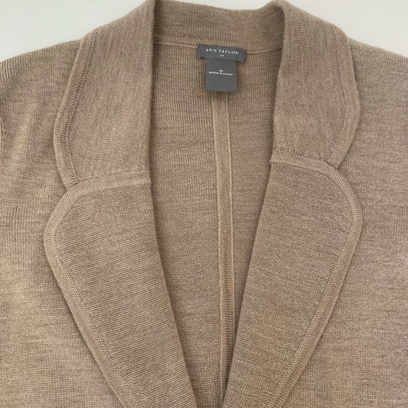 Women’s ANN TAYLOR Sweater Blazer Medium - Picture 3 of 7